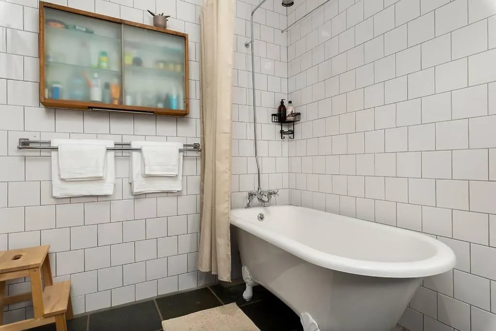 Trendy Heritage Home In Woodstock Le Cap Hébergement de vacances