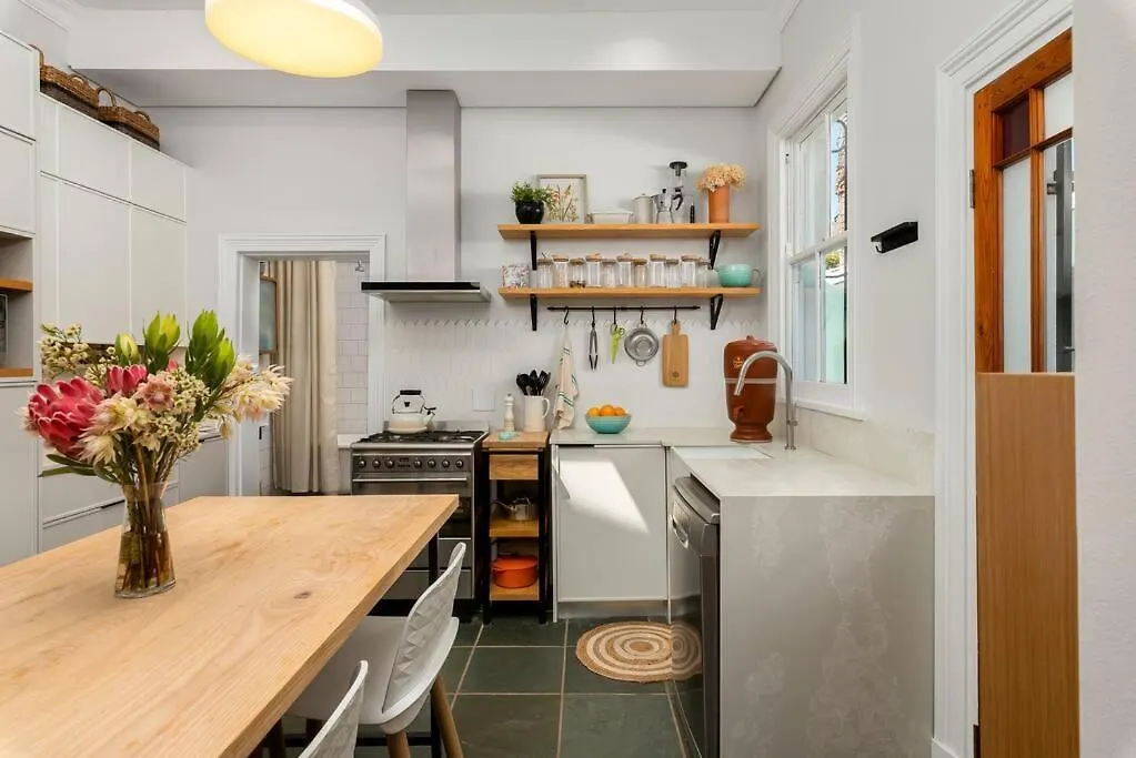 Trendy Heritage Home In Woodstock Le Cap