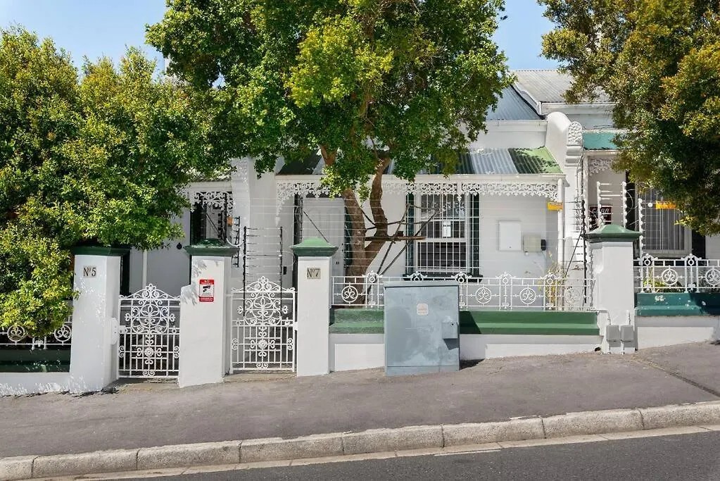 Trendy Heritage Home In Woodstock Le Cap