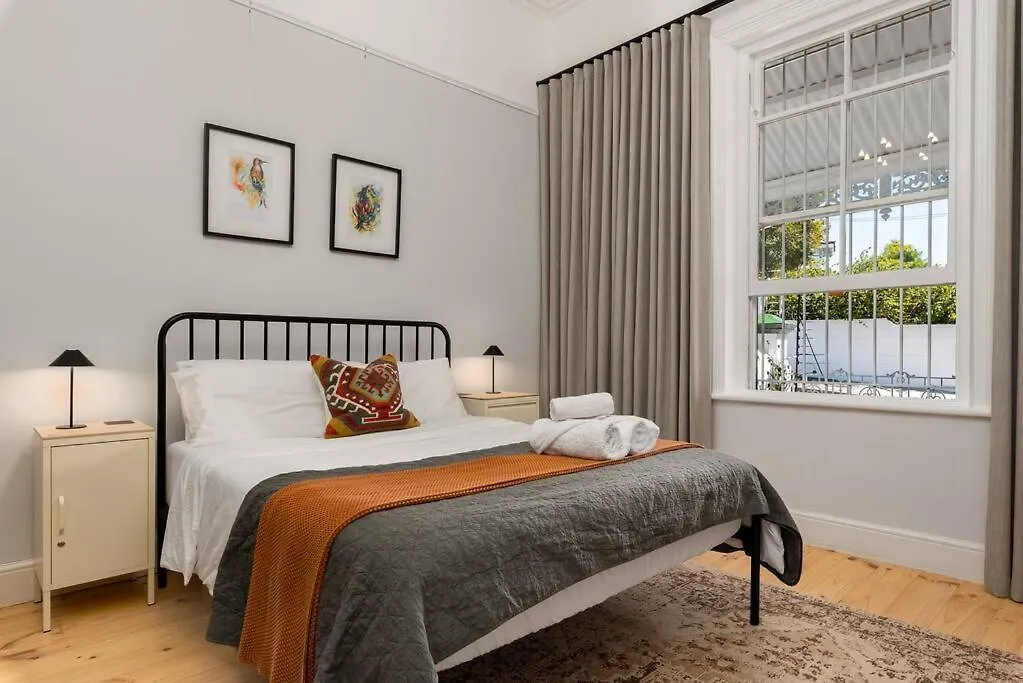 Trendy Heritage Home In Woodstock Le Cap 0*,
