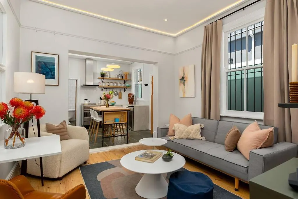 Trendy Heritage Home In Woodstock Le Cap